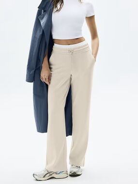 NWT Athleta Seasoft Mid Rise Straight Pant | Bone